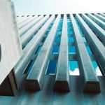 البنك الدولي يحذر من تخلف الأداء الاقتصادي لمنطقة الشرق