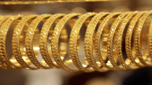 أسعار الذهب تسجل أسعارًا قياسية جديدة .. وغرام 21 يتخطى 103 دنانير