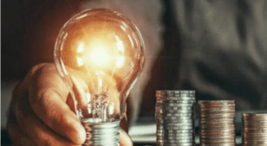 الخرابشة: فلس الريف يزوّد 131 منزلًا وموقعًا بالكهرباء خلال شهر