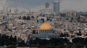 سماع دوي انفجارات في القدس ورام الله