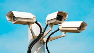 الأمانة تطرح عطاءً لتركيب وتشغيل 3100 كاميرا لرصد مخالفات المرور