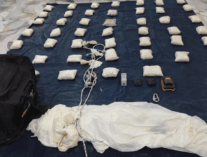 إحباط محاولة تهريب مخدرات بواسطة بالونات عبر المنطقة الشرقية