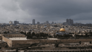 الاحتلال يغلق الأقصى لليوم الـ32 .. ودعوات مقدسية لكسر الحصار