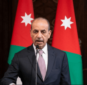 المصري يعمم بتنفيذ خصم مخالفات السير 30% في البلديات