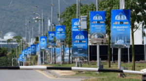 ترجيح بدء محادثات أمريكية إيرانية الأربعاء .. واشتباه بانقسام في طهران