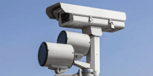 الأمانة توضح: لا مخالفات طعام وشراب اثناء القيادة