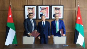 رئيس الوزراء يشهد التوقيع على الاتفاقية الفنية القانونية النهائية لمشروع الناقل الوطني