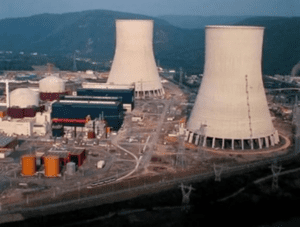 الطاقة الذرية: النشاط العسكري قرب محطة بوشهر قد يتسبب بحادث إشعاعي