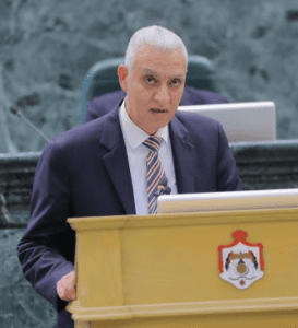 العموش لوزير التربية: هل يدرس أحفادك في مدارس حكومية؟