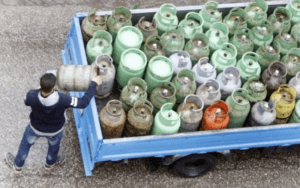 مصفاة البترول: لا نقص بالغاز المنزلي ومخزون المحروقات يكفي شهرين