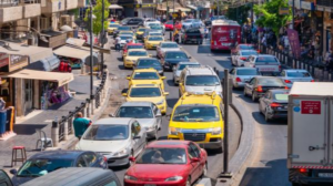 الأعلى للسكان: شوارع وطرقات وأحياء الأردن تتحول إلى مراكز تجارية