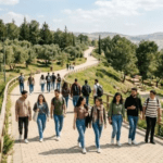 %43.1 من الأردنيين الذكور و32.7% من الفتيات لم يسبق لهم الزواج