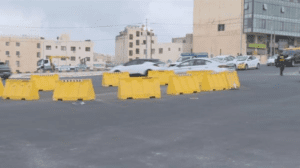 بدء وضع الأرصفة والجزر الوسطية في دوار شفابدران السبت