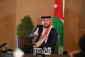 ولي العهد يؤكد أهمية تعزيز دور الشباب