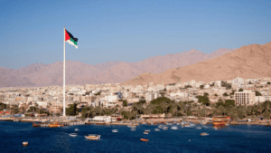 11 إصابة بتسرب غاز الأمونيا في المجمع الصناعي بالعقبة